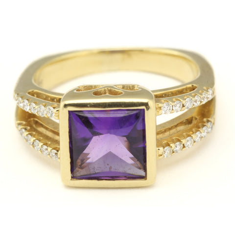 Square-Bottomed Gold Ring with Square Amethyst and Rows of Diamond Accents. Heart-Shaped Cutouts.